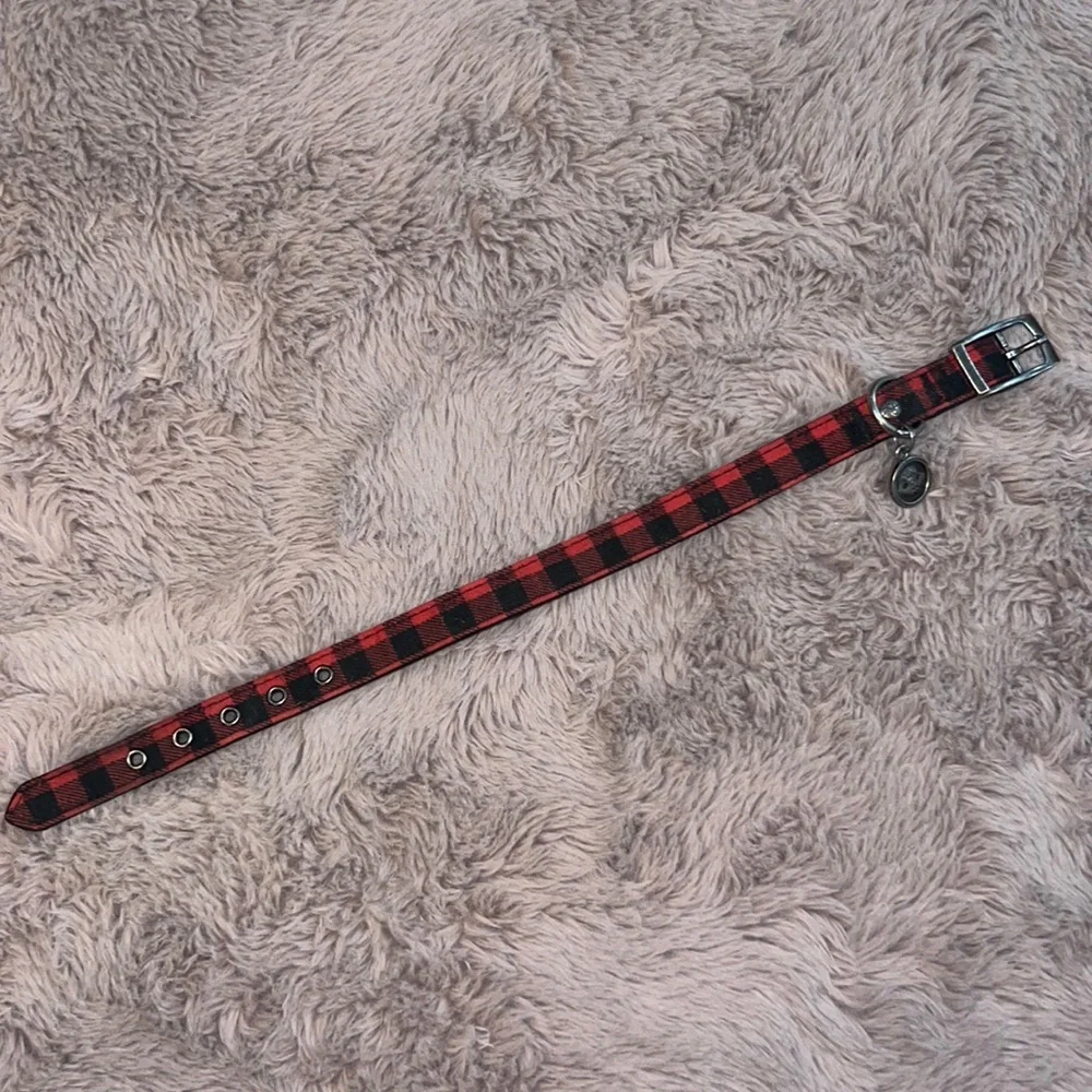 Bond & Co. red & black buffalo plaid flannel style dog pet collar .75” thick​